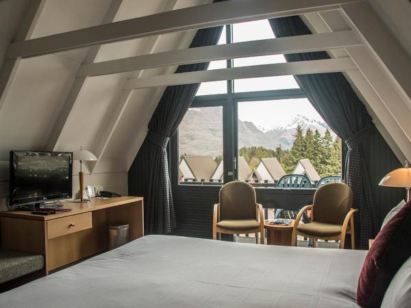 Heartland Hotel Queenstown : photo 4 de la chambre studio chalet lit king-size