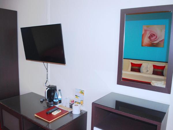 Witchuwan Apartel : photo 6 de la chambre chambre de luxe lit double et canapé-lit 6 '