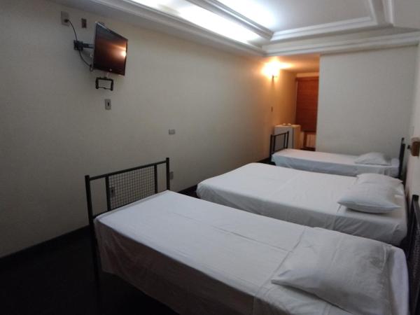 Hotel Praia da Sereia : photo 2 de la chambre chambre quadruple standard