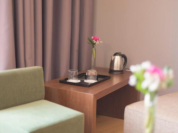 Plaza Hotel, Philian Hotels and Resorts : photo 5 de la chambre suite lit queen-size – vue sur mer