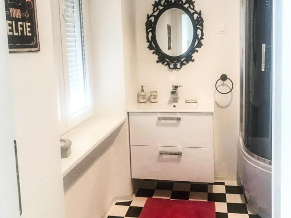 Emma's rooms B&B : photo 8 de la chambre chambre double deluxe avec douche