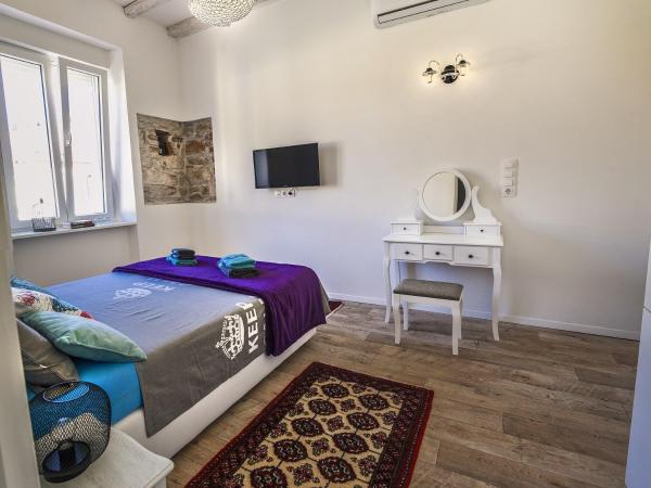 Emma's rooms B&B : photo 8 de la chambre chambre double deluxe avec douche