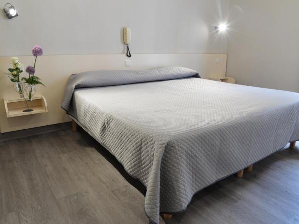 Hôtel Acropolis : photo 5 de la chambre chambre lit king-size avec balcon