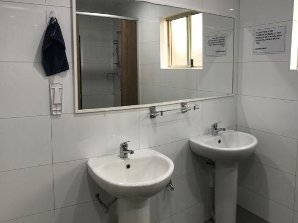 Hay Street Traveller's Inn : photo 10 de la chambre chambre simple avec salle de bains commune