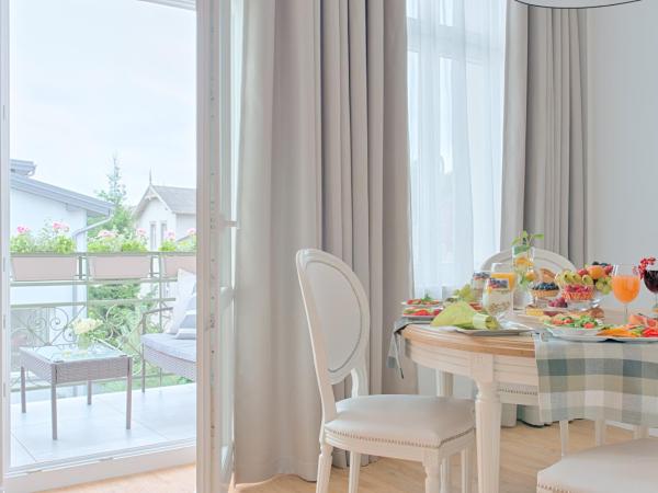 Apartamenty Molo Residence : photo 7 de la chambre appartement 1 chambre avec balcon