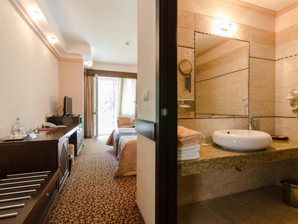 Hunguest Hotel Apollo : photo 2 de la chambre chambre double ou lits jumeaux premium