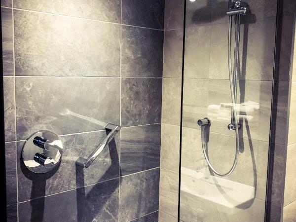 Maldron Hotel Belfast City : photo 8 de la chambre chambre familiale deluxe