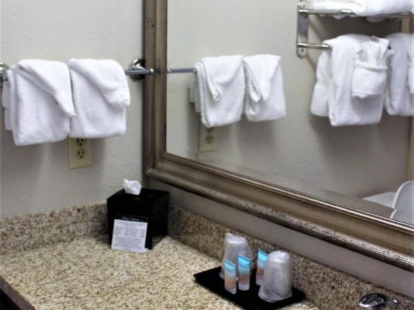 Aqua Beach Inn : photo 1 de la chambre studio lit queen-size