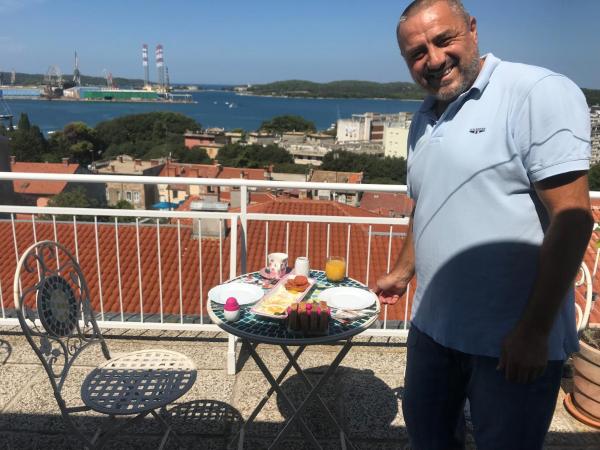 Emma's rooms B&B : photo 1 de la chambre chambre double deluxe avec douche