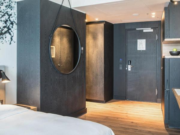 Radisson Blu Hotel Köln : photo 10 de la chambre suite junior - vue sur jardin