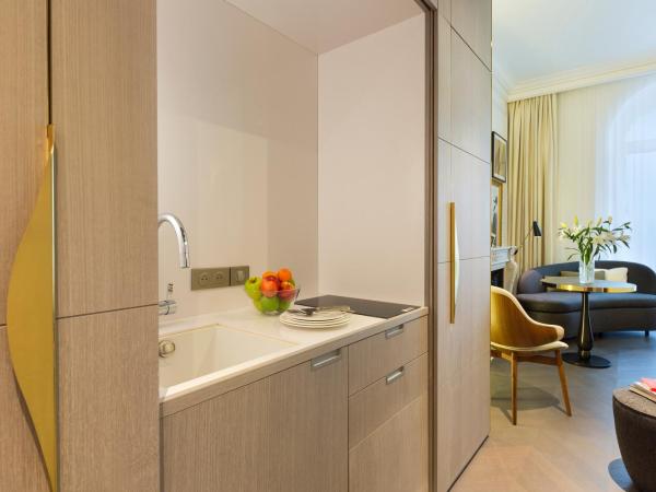 La Clef Champs-Élysées Paris by The Crest Collection : photo 3 de la chambre studio exécutif