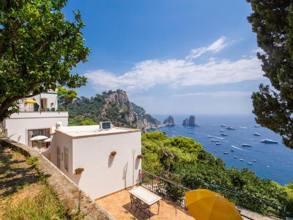 VILLA OLGA LUXURY CAPRI : photo 6 de la chambre chambre double - vue sur mer