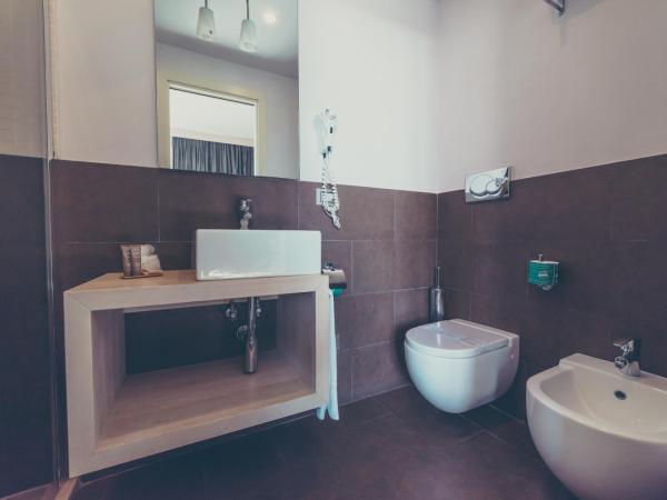 Il Piccolo Giardino GH ***Superior : photo 9 de la chambre chambre double supérieure avec balcon