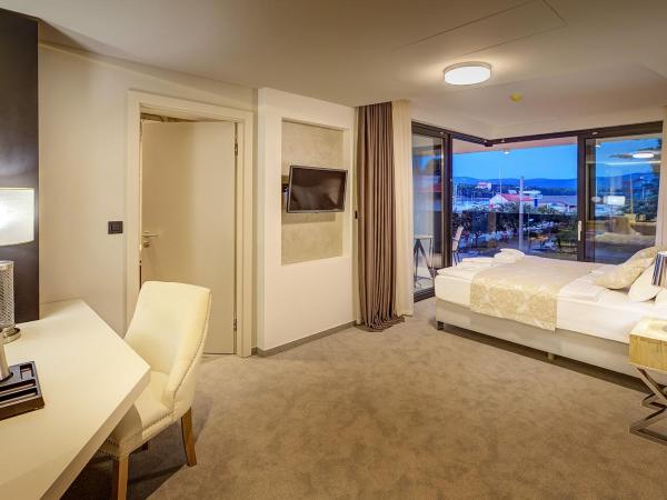 Hotel Maritime : photo 5 de la chambre chambre double deluxe avec balcon - vue sur mer