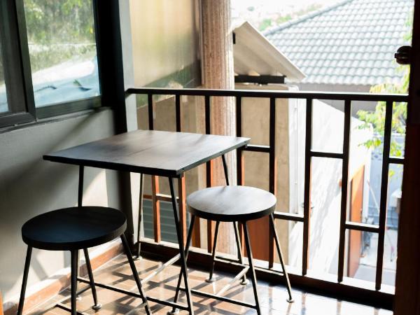 Narra House Sukhumvit58 : photo 5 de la chambre chambre double avec terrasse