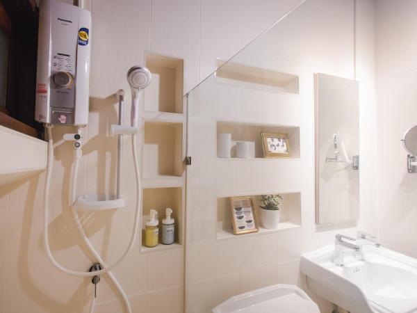 Narra House Sukhumvit58 : photo 7 de la chambre grande chambre double