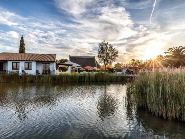 Les Bains Gardians : photo 1 de la chambre chambre familiale - massouscles