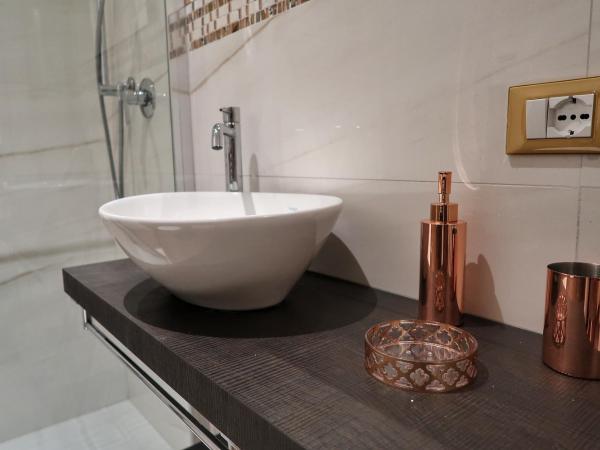 Maglo Station : photo 2 de la chambre chambre triple de luxe