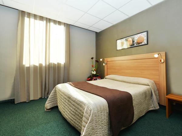 Logis Hôtel du Midi - Rodez Centre-Ville : photo 2 de la chambre chambre double