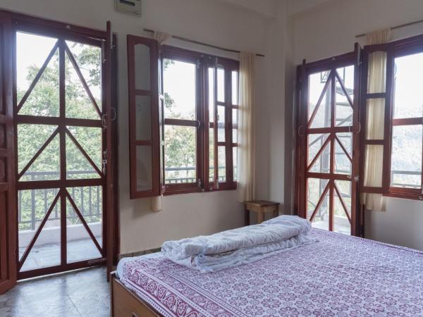 Dinesh House : photo 3 de la chambre chambre double deluxe avec balcon