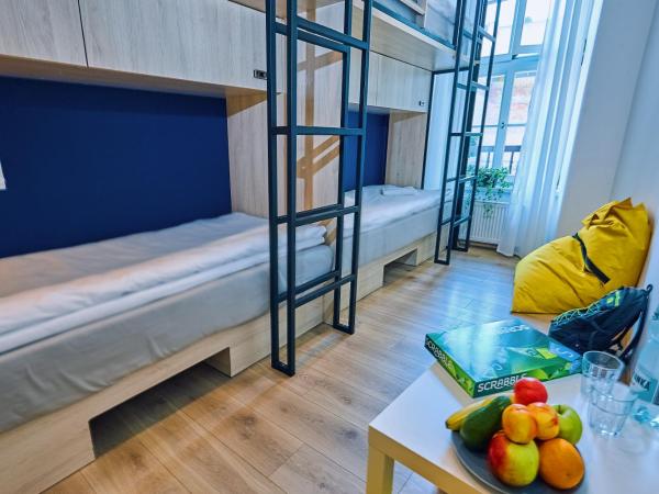 Draggo House : photo 2 de la chambre chambre familiale avec salle de bains privative