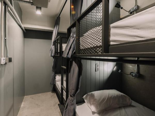 Bed & Bike Hostel : photo 2 de la chambre lit dans dortoir mixte de 4 lits