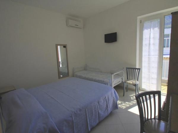 Villa Erade : photo 1 de la chambre chambre triple