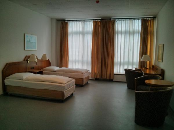 Willy Hotel Frankfurt : photo 6 de la chambre chambre lits jumeaux