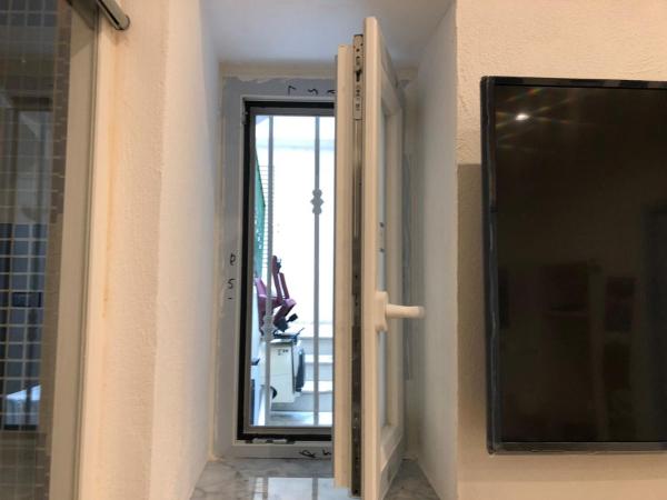 Casa Vacanze Riva Destra : photo 9 de la chambre chambre double standard