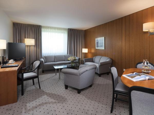 Maritim Airport Hotel Hannover : photo 2 de la chambre suite junior