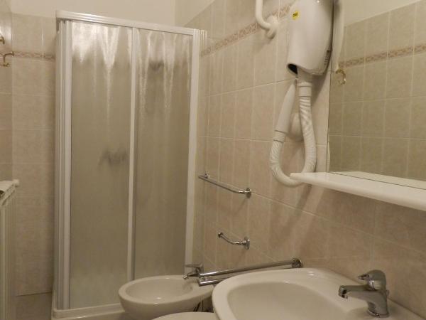 Hotel Air Palace Lingotto : photo 4 de la chambre chambre quadruple