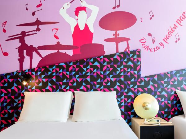 Ibis Styles Merida Galerias : photo 8 de la chambre chambre double standard avec 2 lits doubles