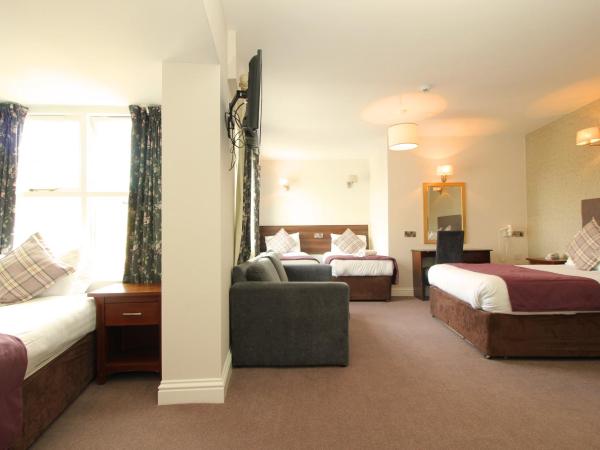 Castle Hotel : photo 4 de la chambre chambre familiale (2 adultes + 3 enfants)