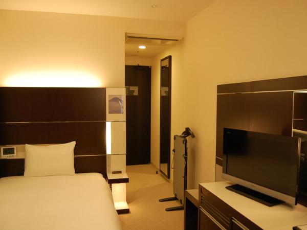 Cross Wave Umeda : photo 2 de la chambre chambre simple - non-fumeurs