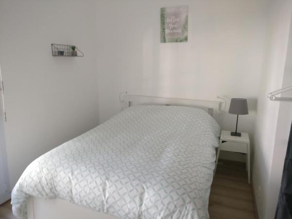 Appart Hôtel L'Angélique : photo 5 de la chambre appartement standard