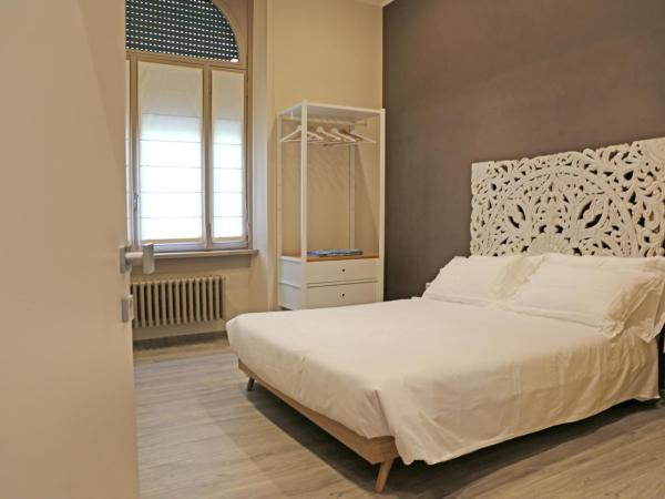 APP9 - rooms and apartments : photo 1 de la chambre chambre triple avec salle de bains
