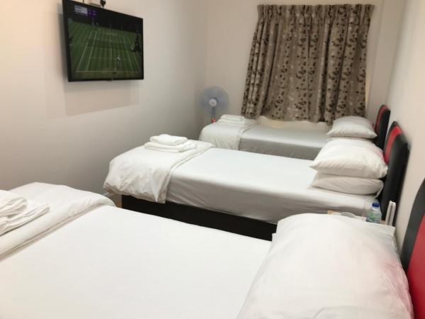 Oxford Bed and Breakfast : photo 3 de la chambre chambre triple avec douche