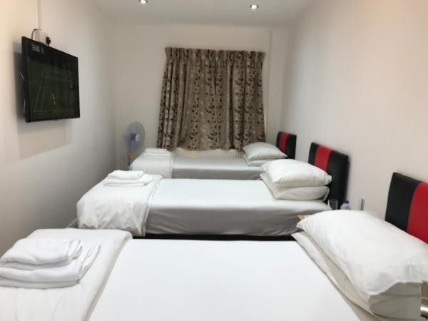 Oxford Bed and Breakfast : photo 6 de la chambre chambre triple avec douche