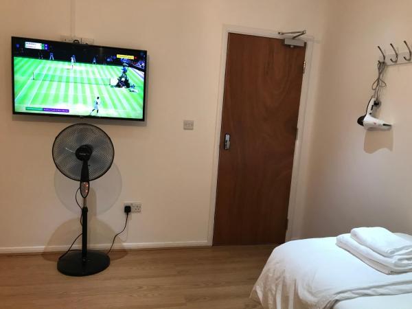 Oxford Bed and Breakfast : photo 5 de la chambre chambre triple avec douche