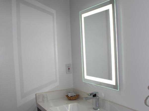 ERTH INN by AGA Los Angeles : photo 8 de la chambre chambre deluxe avec 2 lits queen-size