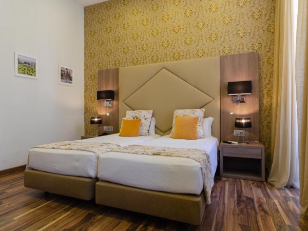 Hotel INN Rossio : photo 9 de la chambre chambre double supérieure