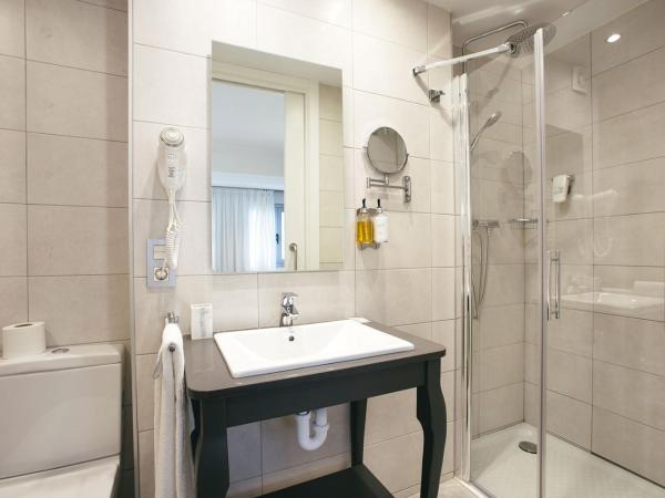 Legazpi Doce Rooms & Suites : photo 9 de la chambre appartement de grand standing avec terrasse