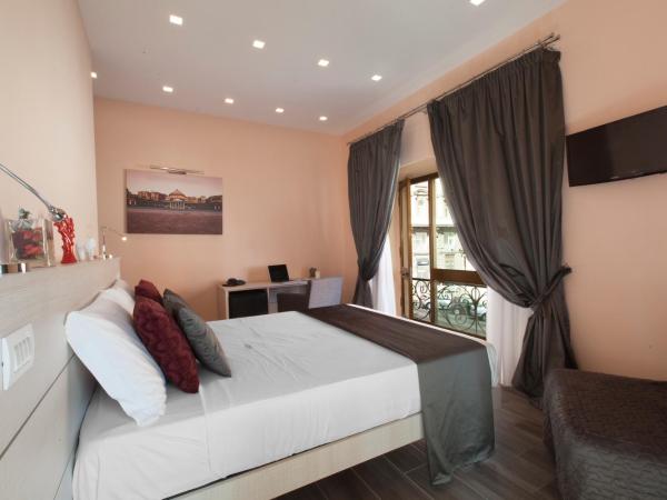 Suite dei Catalani : photo 1 de la chambre chambre classique - accessible aux personnes à mobilité réduite