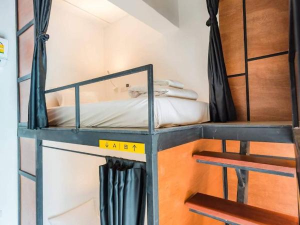 Book a Bed Poshtel - SHA Plus : photo 2 de la chambre lit dans dortoir pour femmes de 4 lits