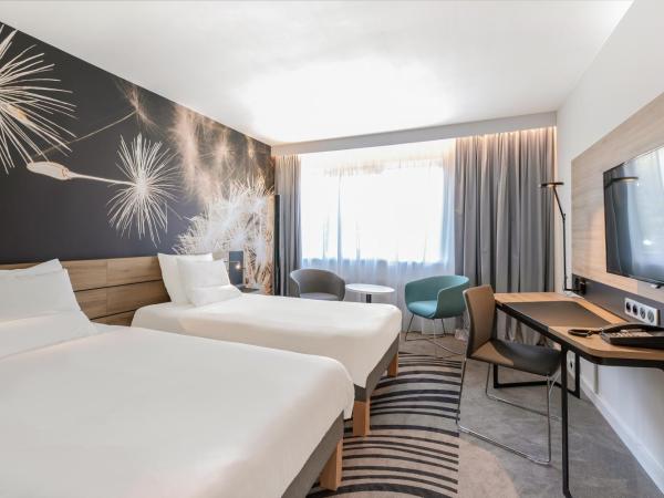 Novotel Wrocław City : photo 4 de la chambre chambre lits jumeaux supérieure