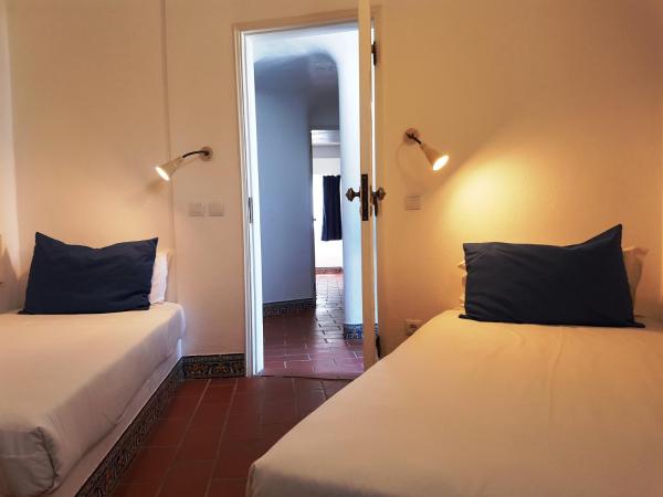 Apartamentos Turisticos Soldoiro : photo 10 de la chambre appartement 3 chambres - vue sur mer