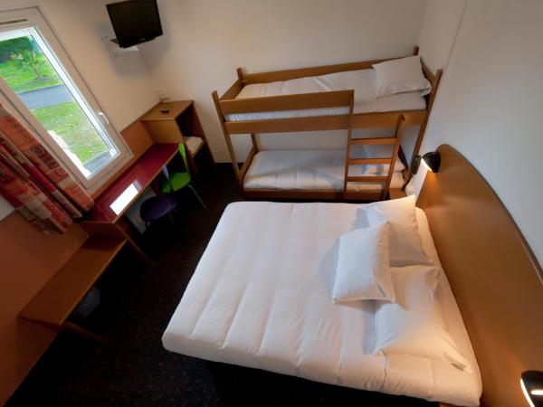 Quick Palace Pau Zénith : photo 5 de la chambre chambre familiale (2 adultes et 2 enfants)
