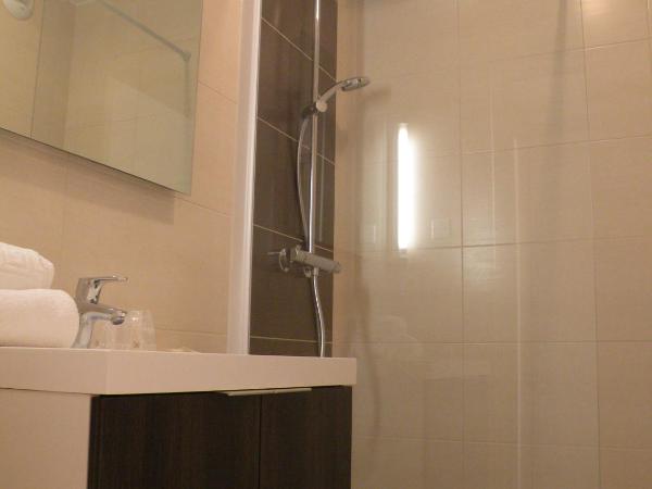 L'Espadon : photo 4 de la chambre chambre double supérieure avec balcon