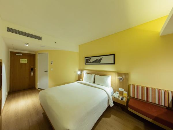 ibis Chennai Sipcot - An Accor Brand : photo 6 de la chambre chambre lit queen-size standard