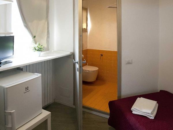 Sunny Home : photo 1 de la chambre chambre simple avec salle de bains privative